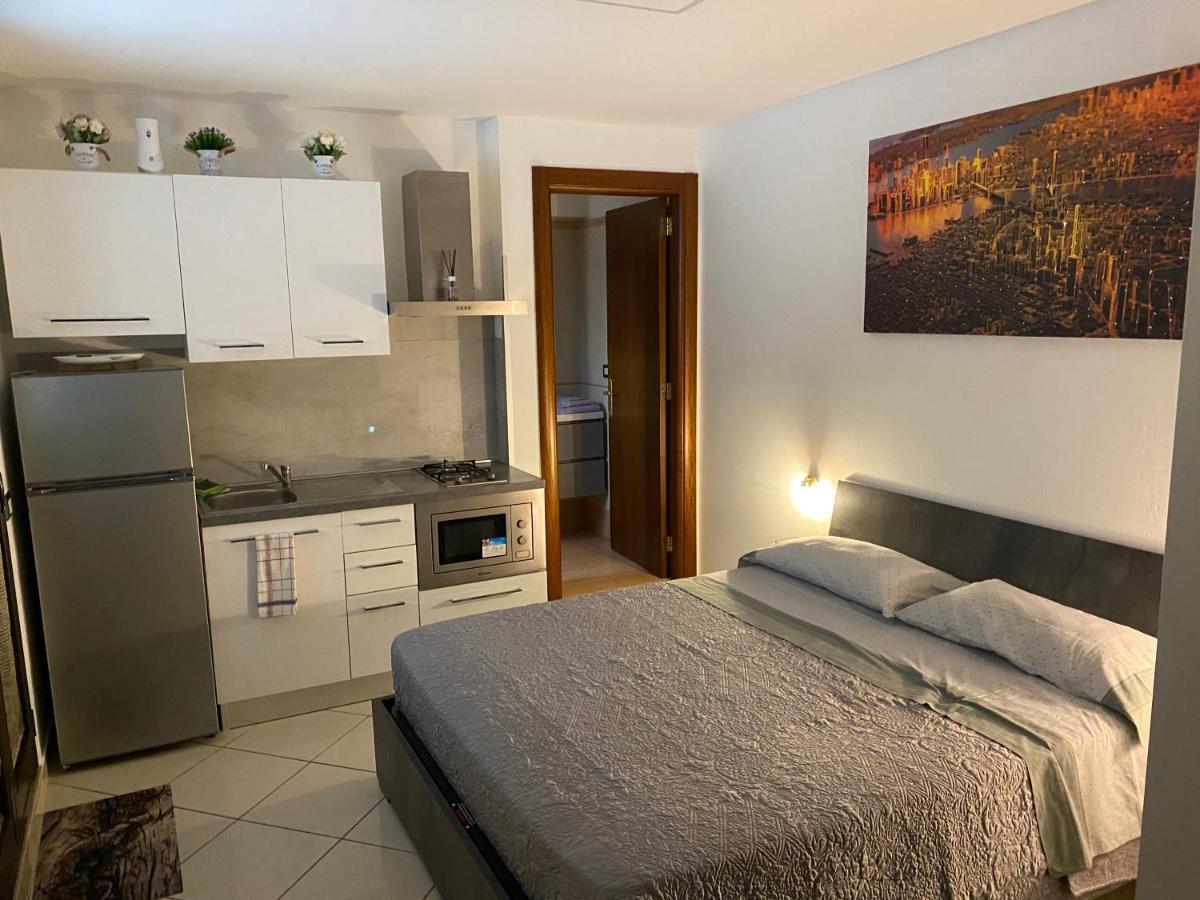 Room Mazzini ليتشي المظهر الخارجي الصورة